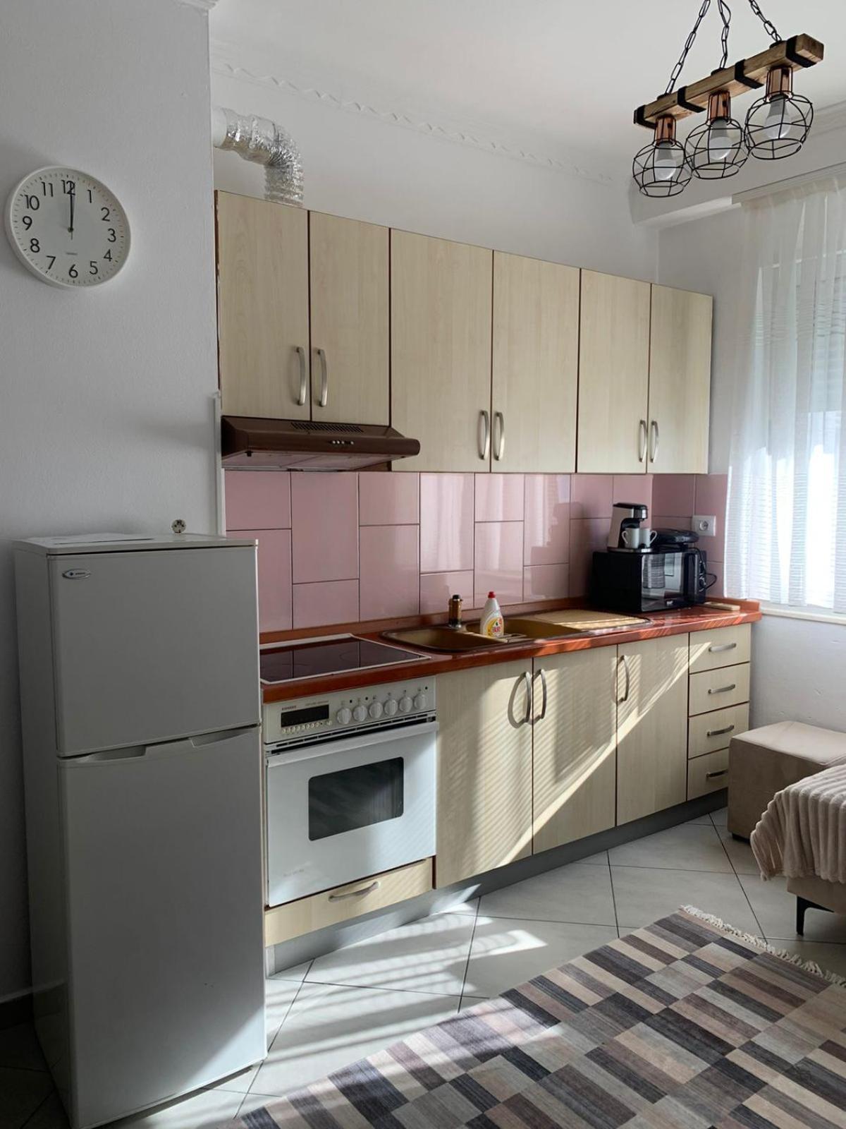 Ridi'S Comfort Apartment 2 Shkodër Екстериор снимка